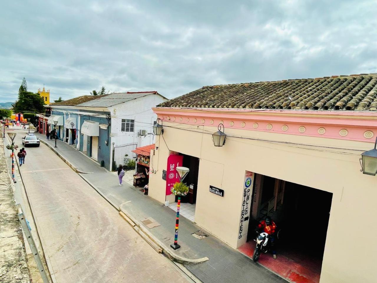 Hotel Edelmira Comitan de Dominguez Exteriér fotografie